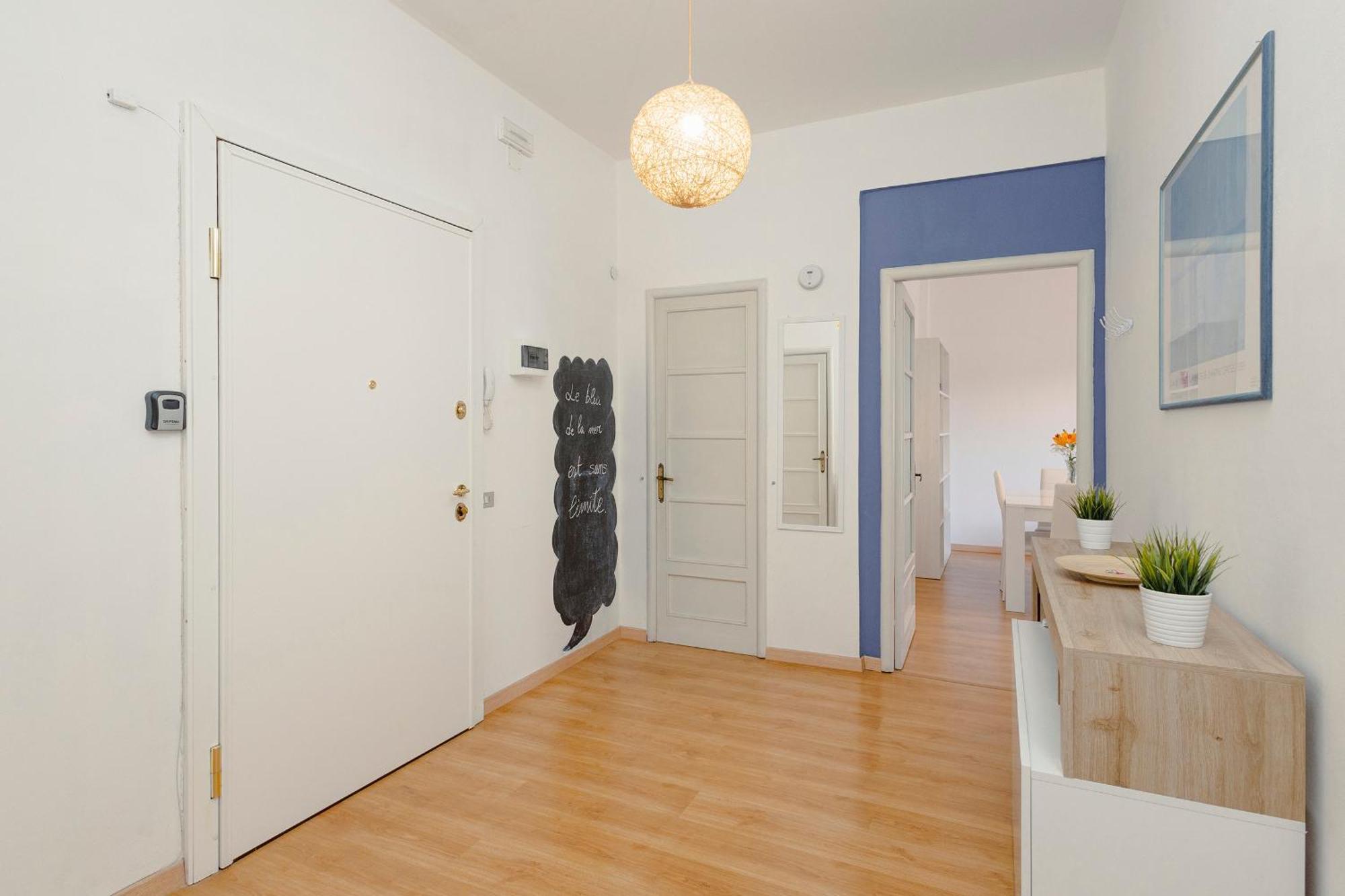 "L'Attico Bianco" City View 10 M A Piedi Dal Mare ซาโวนา ภายนอก รูปภาพ