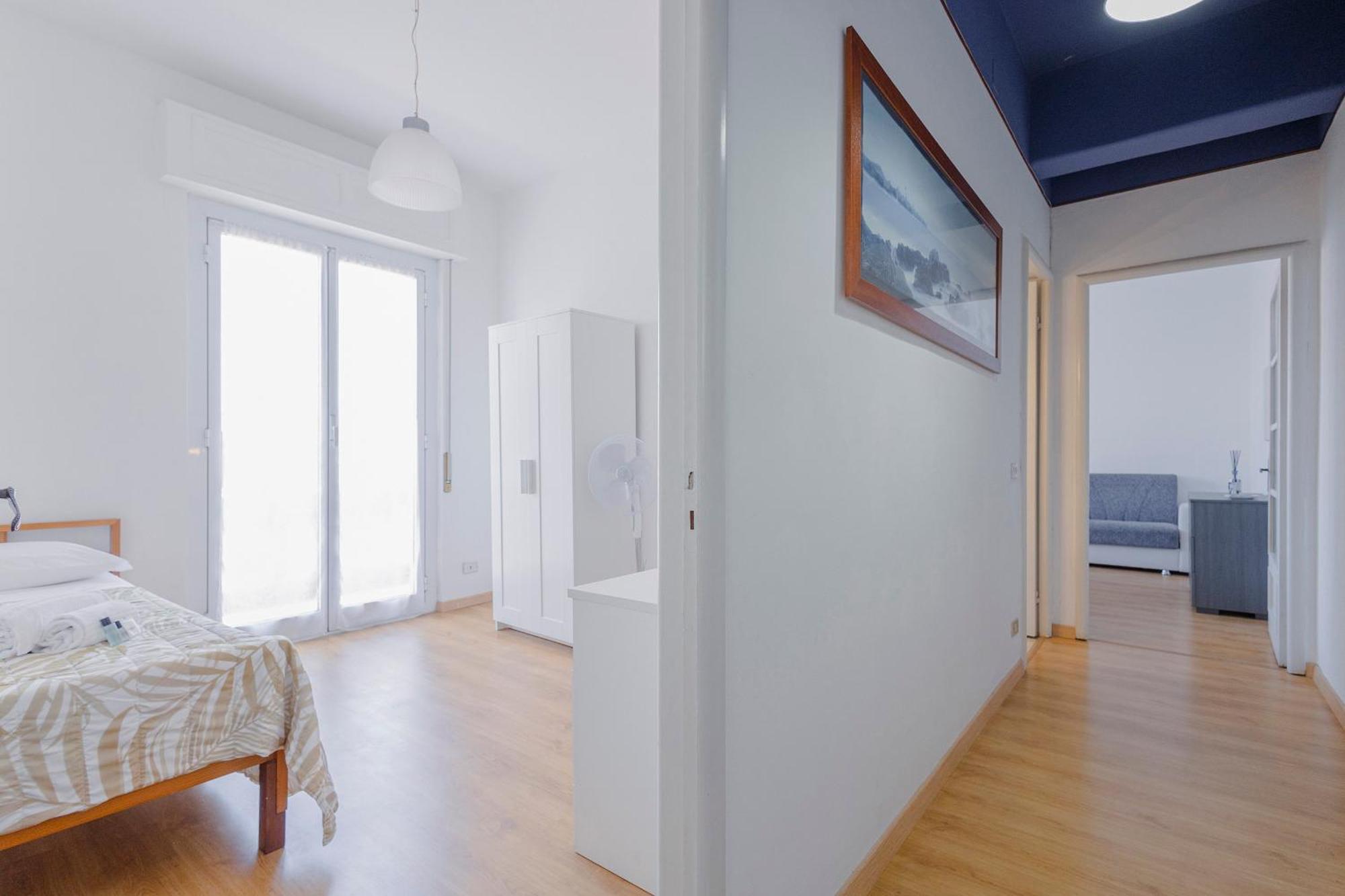 "L'Attico Bianco" City View 10 M A Piedi Dal Mare ซาโวนา ภายนอก รูปภาพ