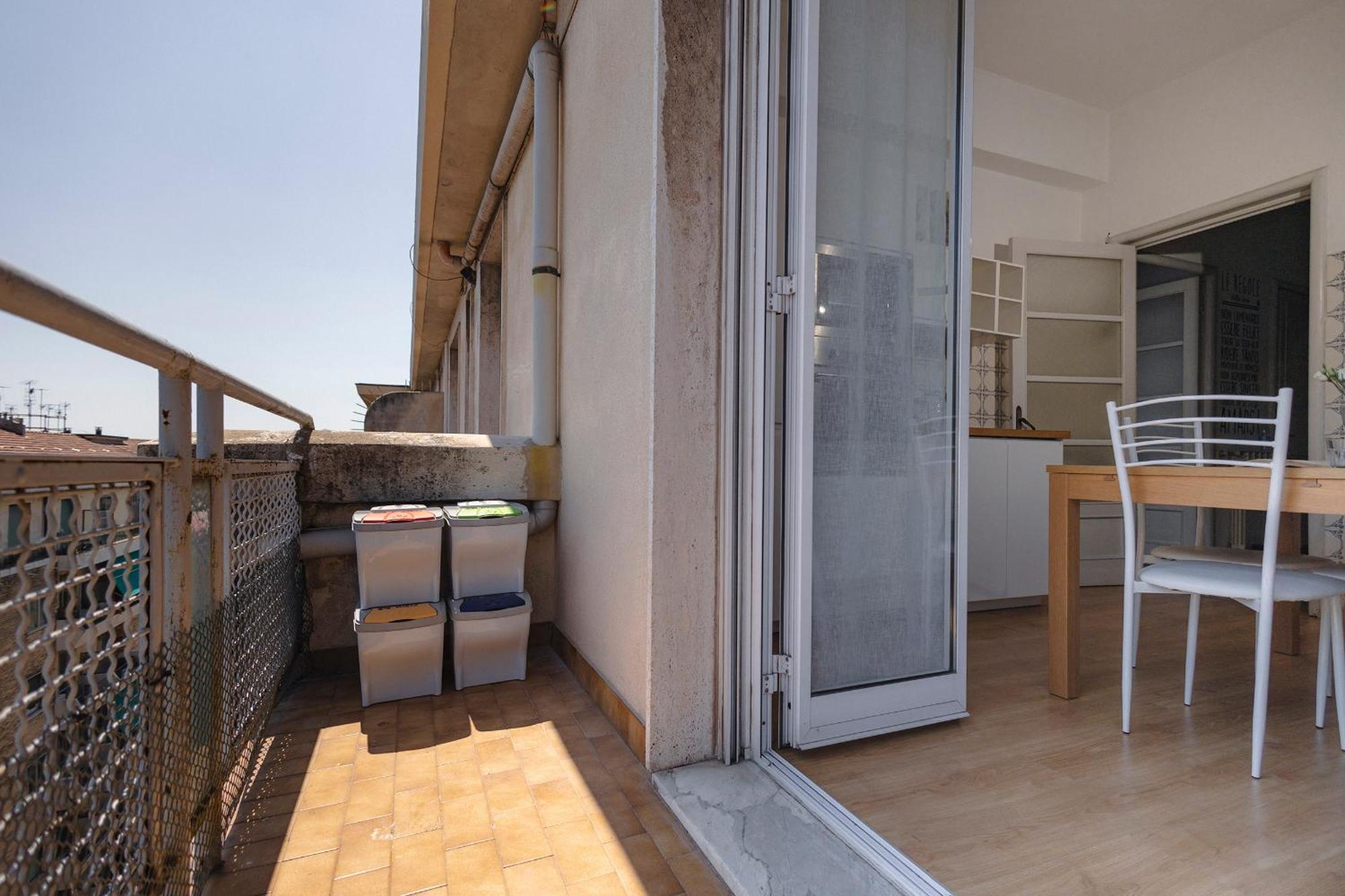 "L'Attico Bianco" City View 10 M A Piedi Dal Mare ซาโวนา ภายนอก รูปภาพ