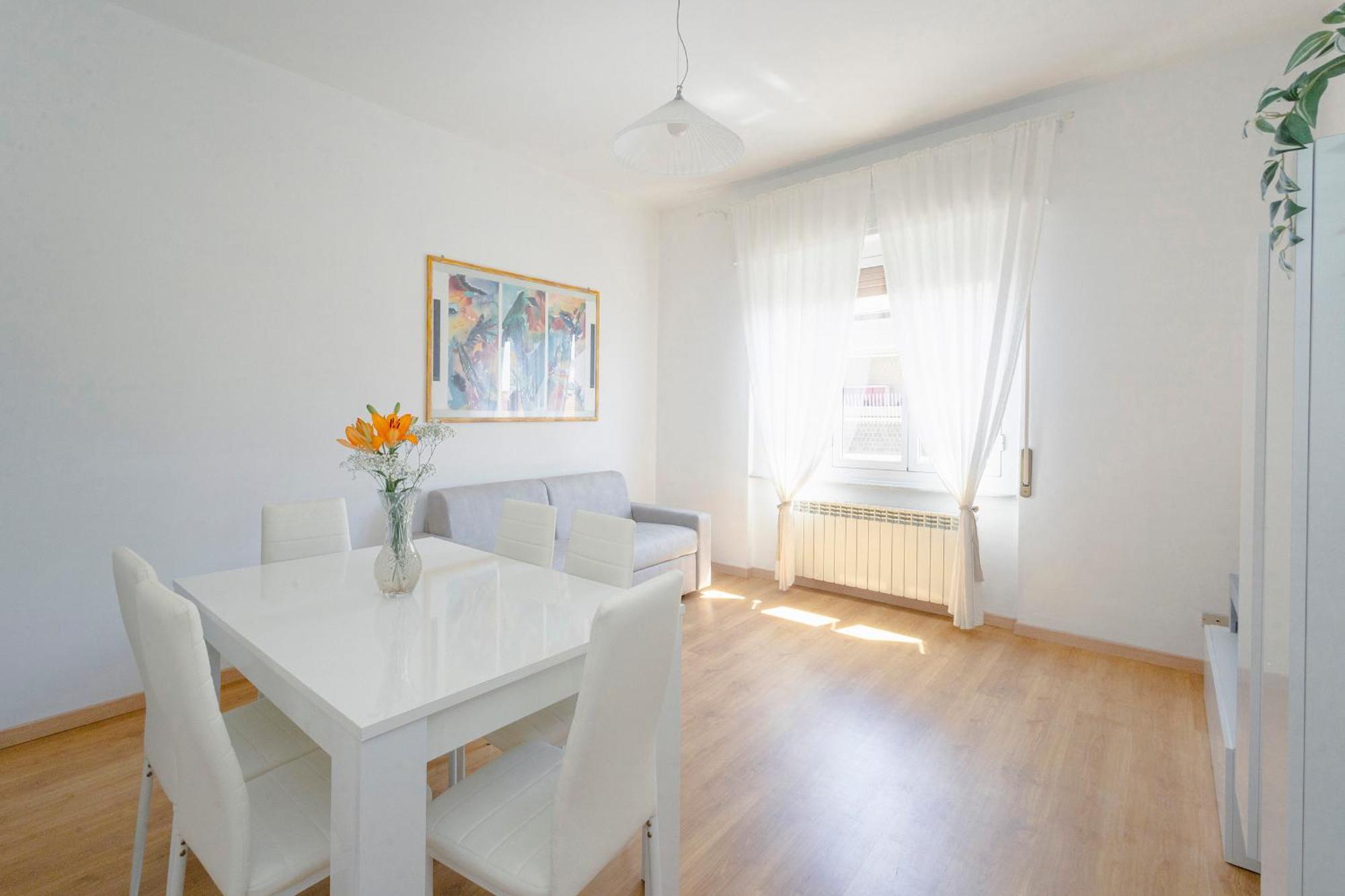 "L'Attico Bianco" City View 10 M A Piedi Dal Mare ซาโวนา ภายนอก รูปภาพ